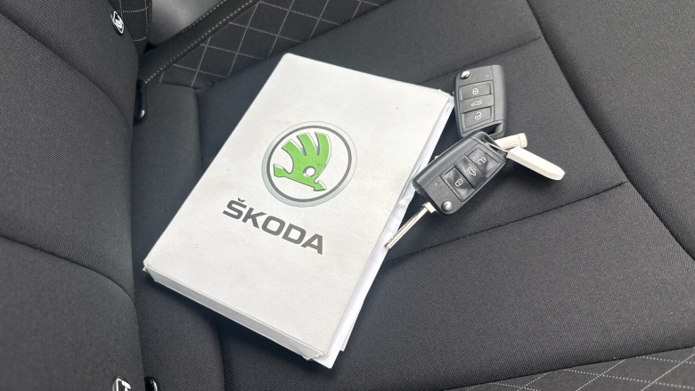 Skoda Kamiq 1.0 TSI 110 SE 5dr DSG Petrol Hatchback